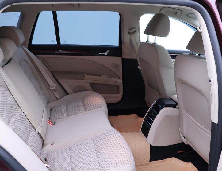 Škoda Superb 14