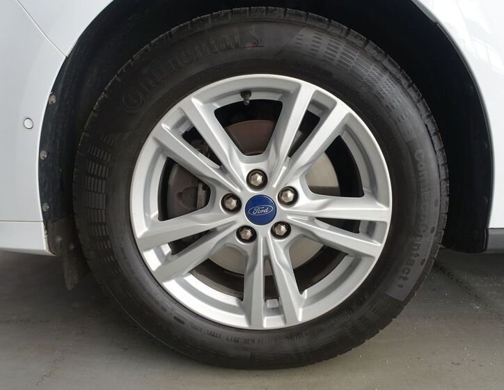Ford Galaxy 41