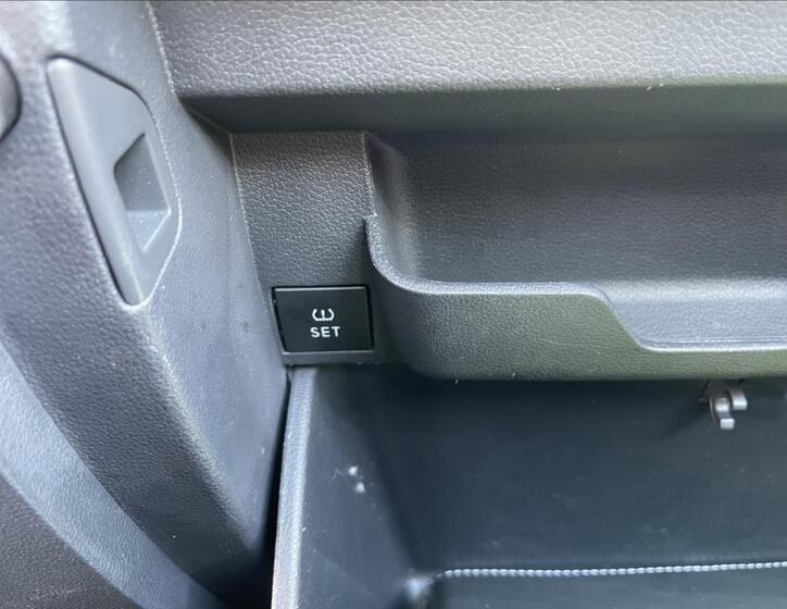 Volkswagen e-up! 21