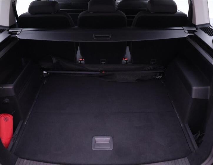 Volkswagen Touran 10