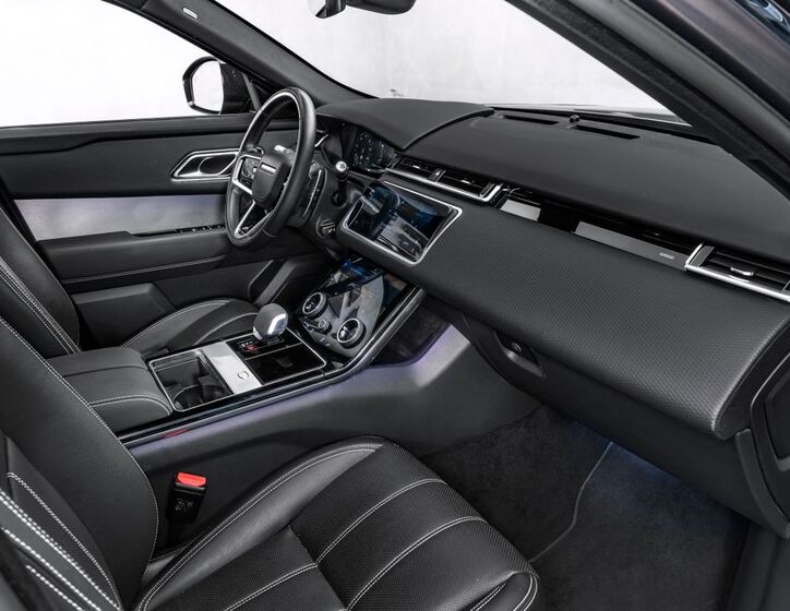 Land Rover Range Rover Velar 12