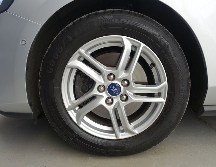 Ford Focus 34