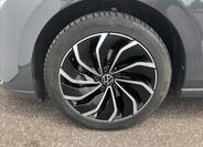 Volkswagen Golf 23