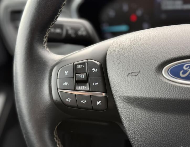 Ford Focus 24