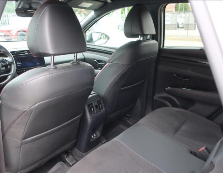 Hyundai Tucson 12