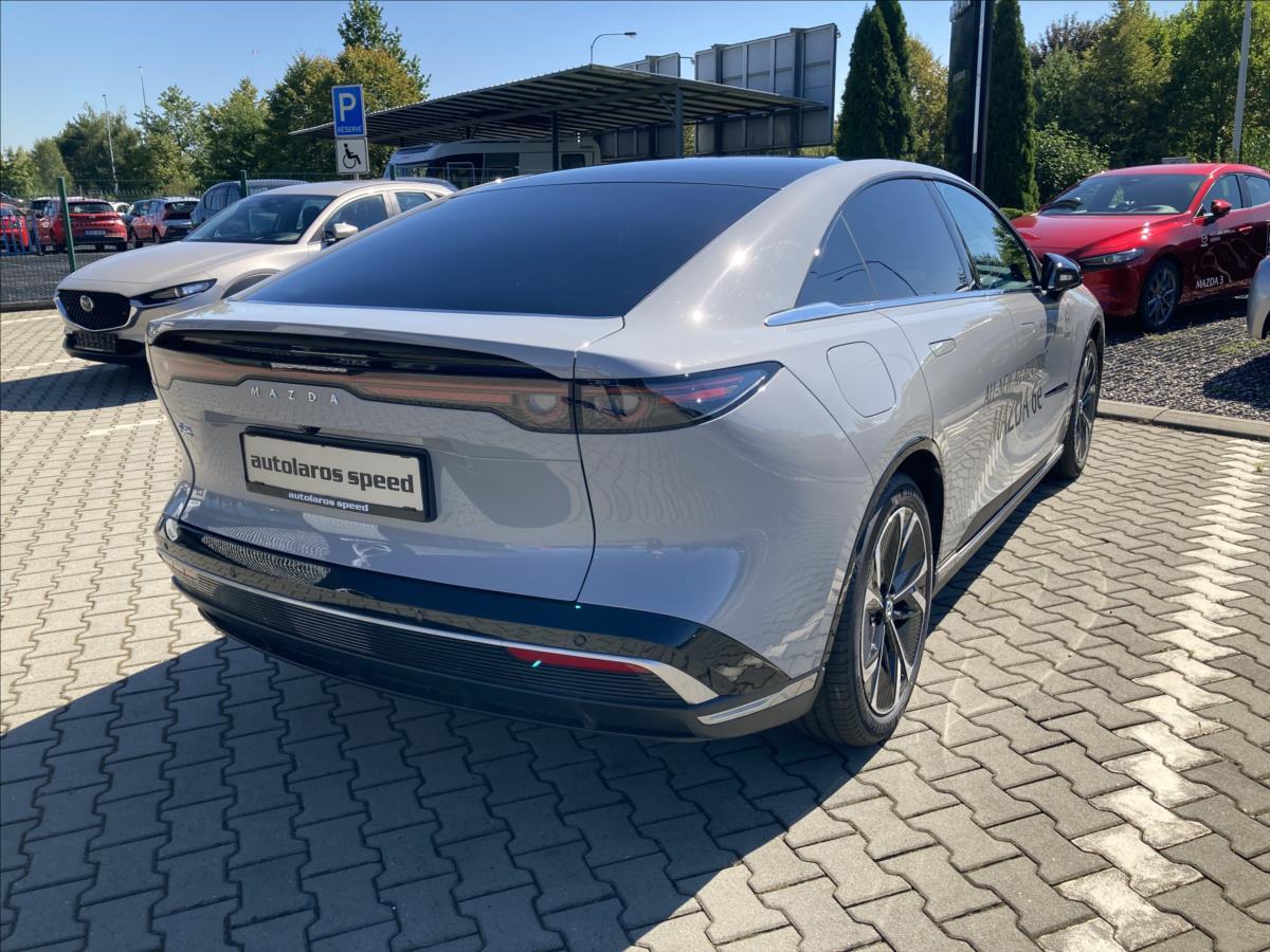 Mazda 6e