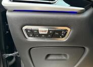 BMW X7 29