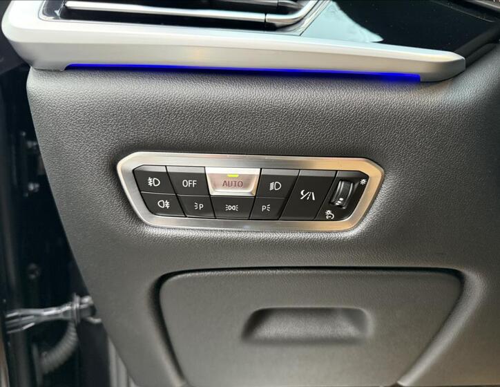 BMW X7 29
