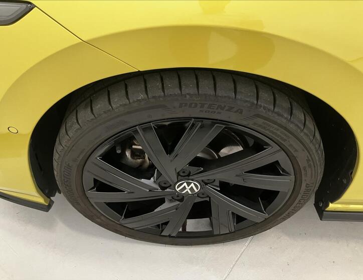 Volkswagen Golf 26