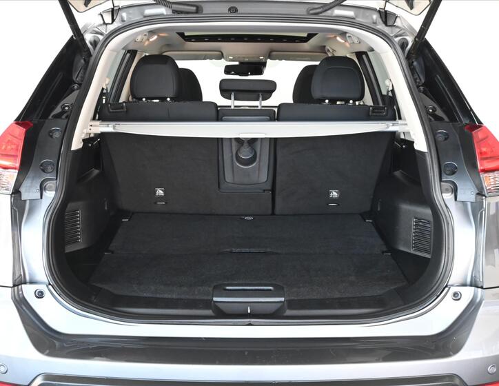 Nissan X-Trail 6