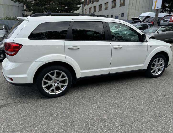 Fiat Freemont 13