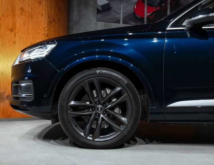 Audi Q7 2