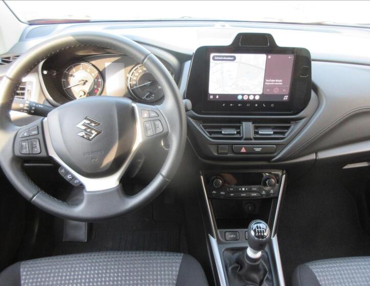 Suzuki S-Cross 7
