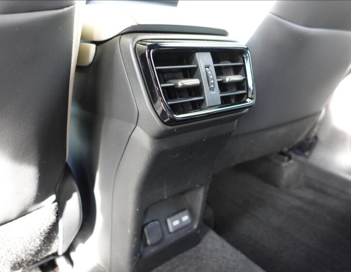 Lexus NX 350h 37