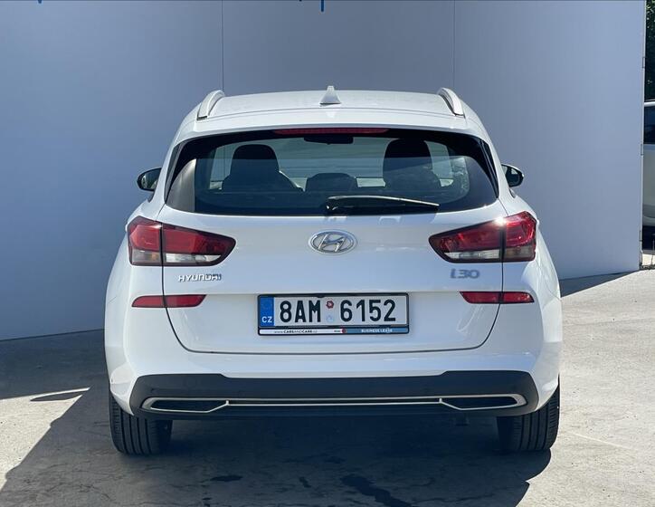 Hyundai i30 20