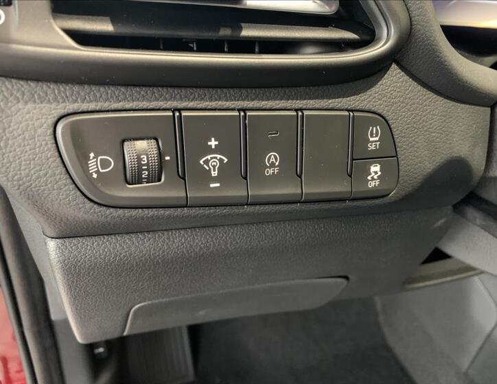 Hyundai i30 26