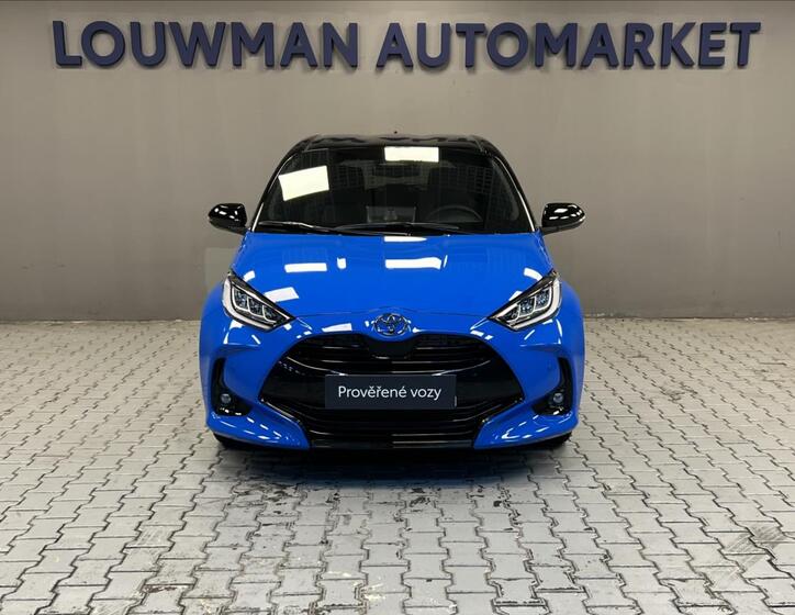 Toyota Yaris 4