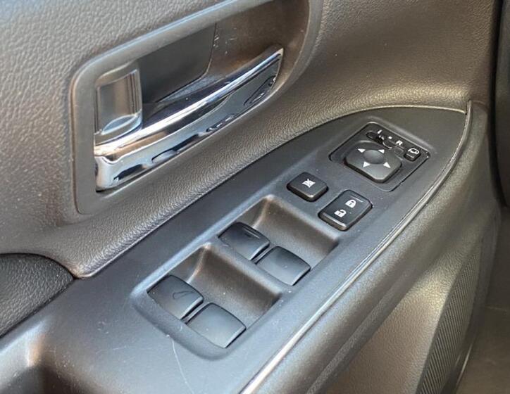 Mitsubishi Outlander 27