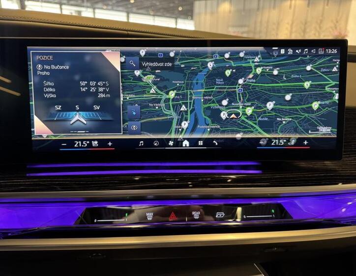 BMW i7 5