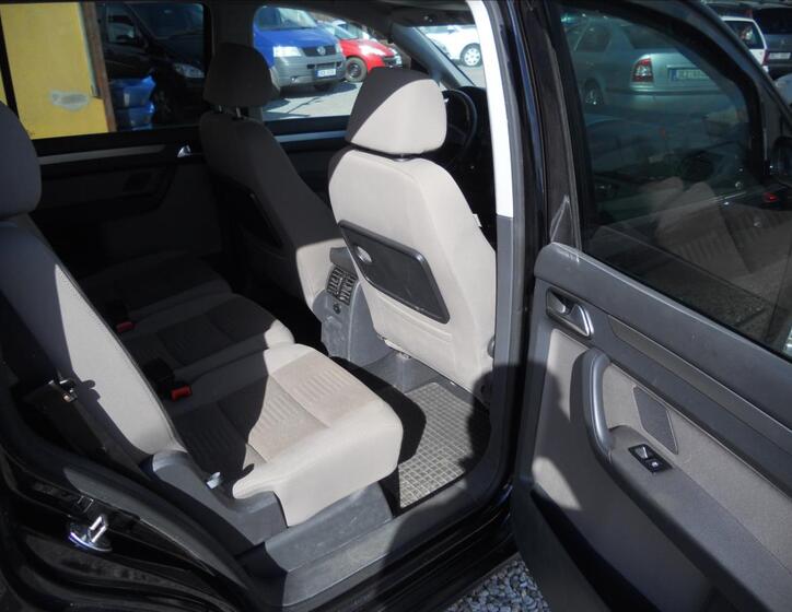 Volkswagen Touran 18