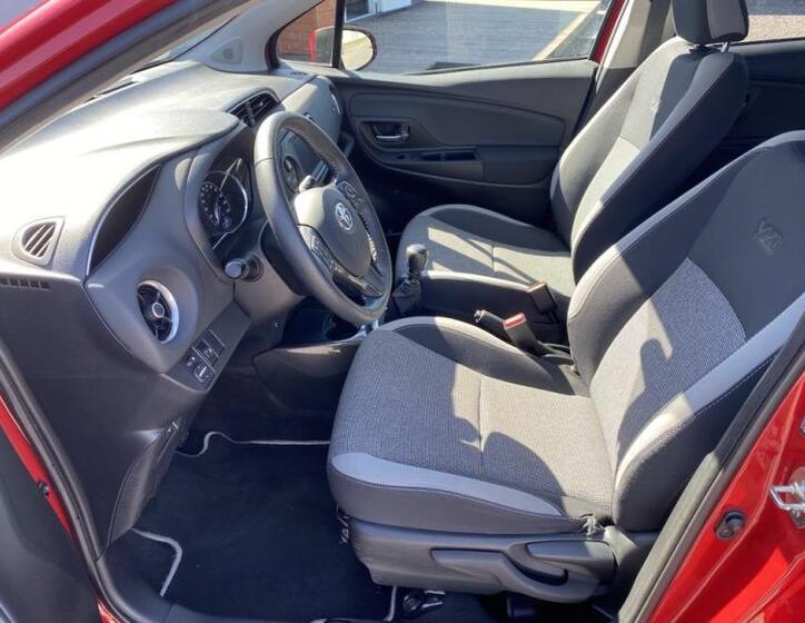 Toyota Yaris 11
