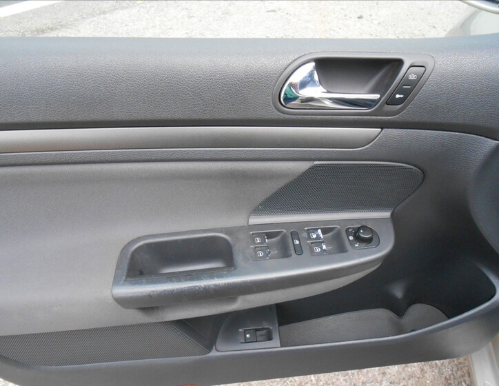 Volkswagen Golf 19