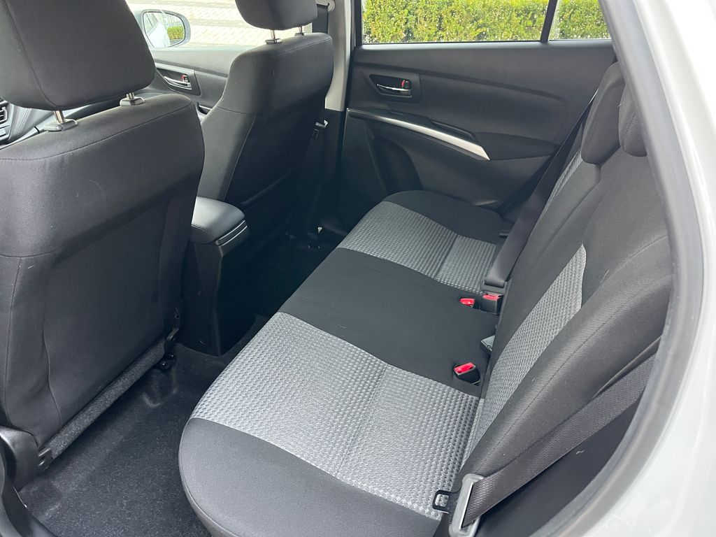 Suzuki S-Cross