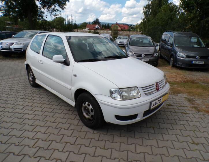 Volkswagen Polo 1
