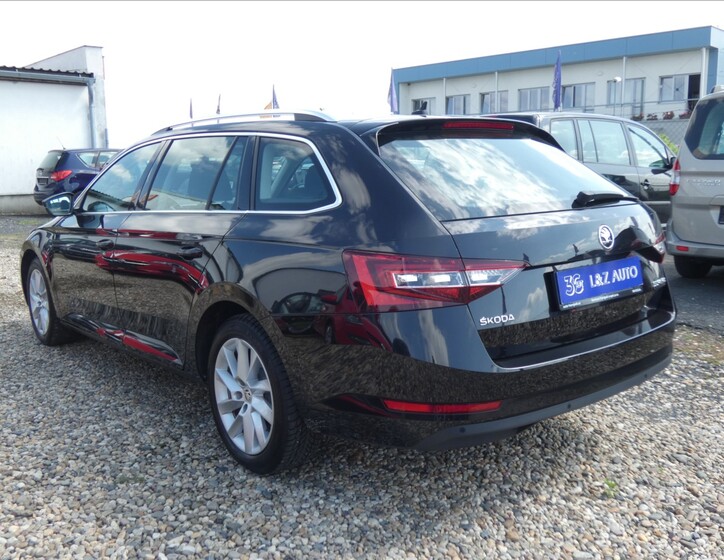 Škoda Superb 4