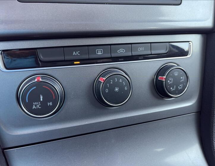 Volkswagen Golf 19