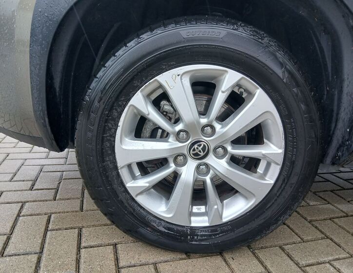 Toyota Yaris Cross 29