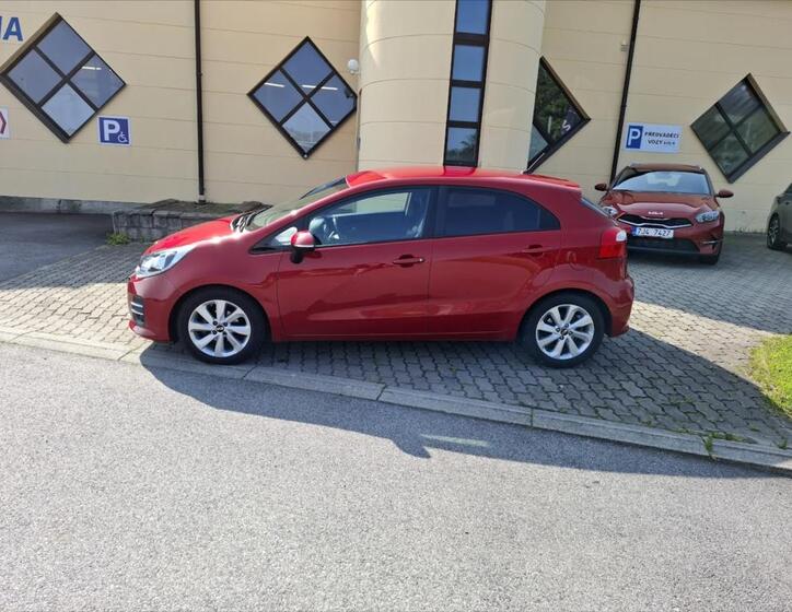 KIA Rio 4