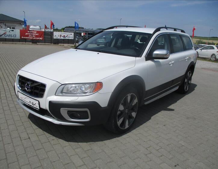 Volvo XC70 1