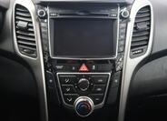 Hyundai i30 26