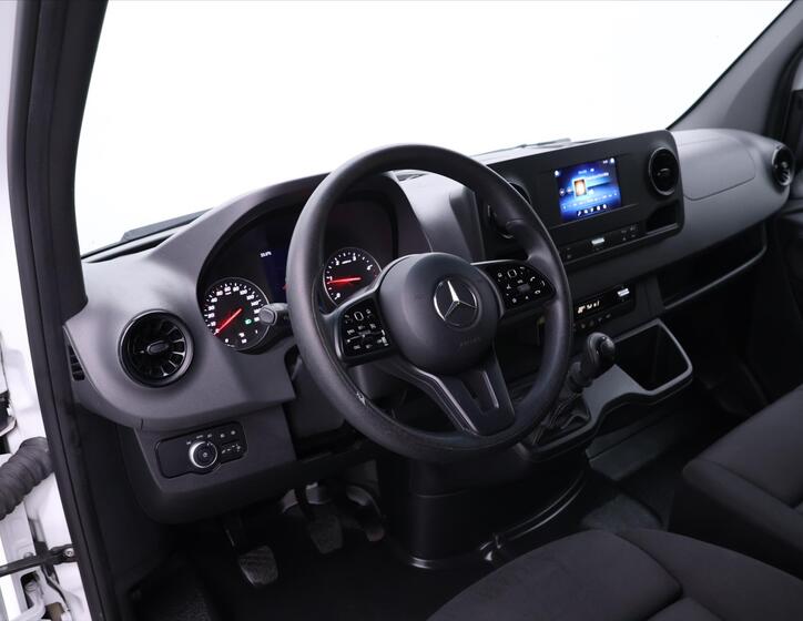 Mercedes-Benz Sprinter 27