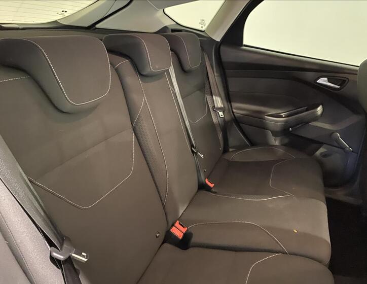 Ford Focus 8