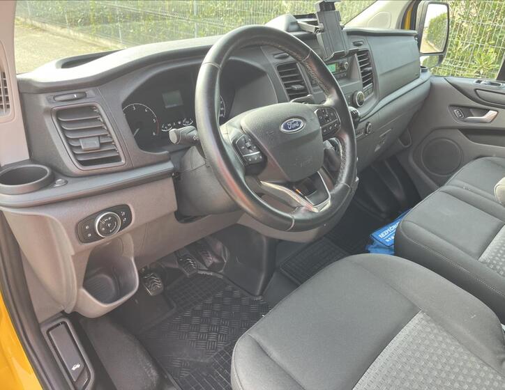 Ford Transit Custom 9