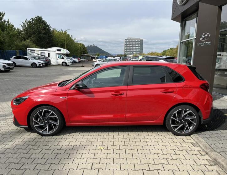 Hyundai i30 4