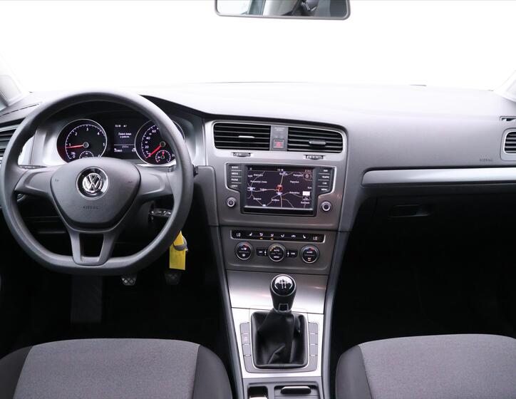 Volkswagen Golf 29