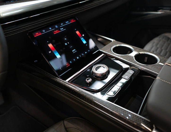 Cadillac Escalade 28