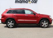 Jeep Grand Cherokee 8