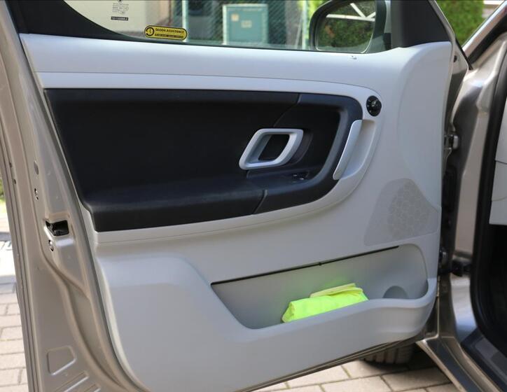 Škoda Roomster 16