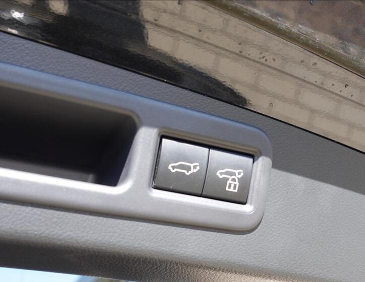 Lexus RX 500h 16