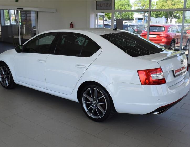 Škoda Octavia 8