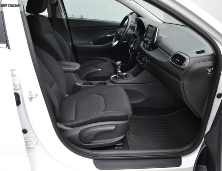 Hyundai i30 11