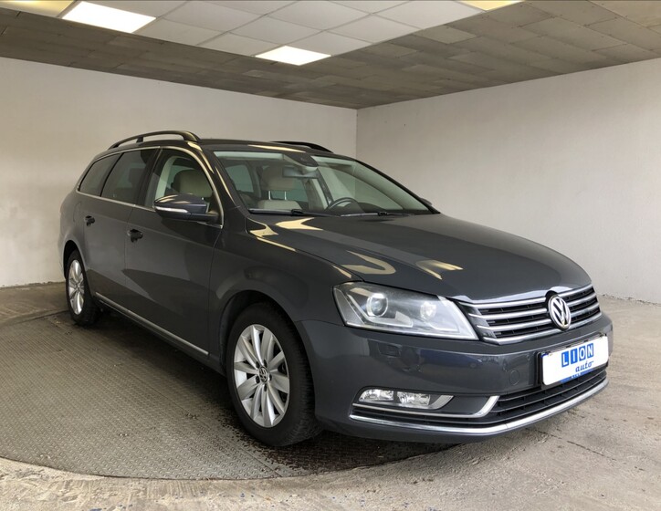 Volkswagen Passat 1