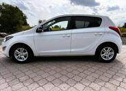 Hyundai i20 9