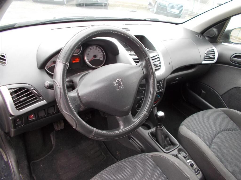 Peugeot 206 19