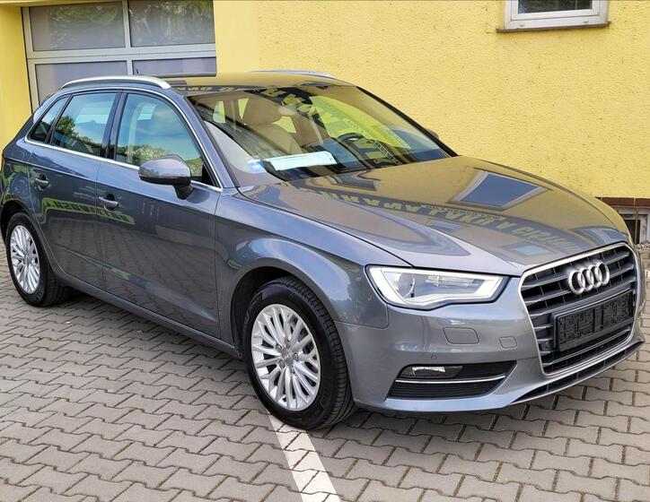 Audi A3 1