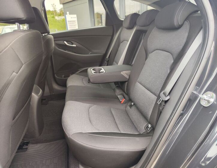 Hyundai i30 11